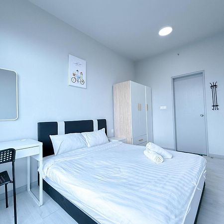 Vv Homestay Jesselton Quay Surla Sabah Mall Kk 亚庇贵赴行馆 Kota Kinabalu Exteriör bild