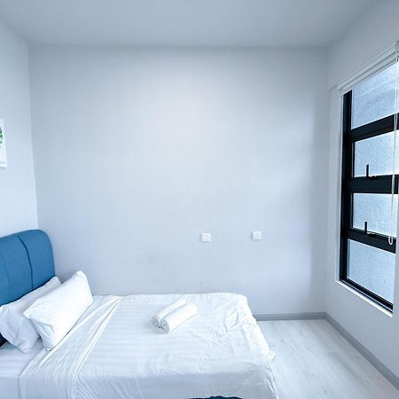 Vv Homestay Jesselton Quay Surla Sabah Mall Kk 亚庇贵赴行馆 Kota Kinabalu Exteriör bild