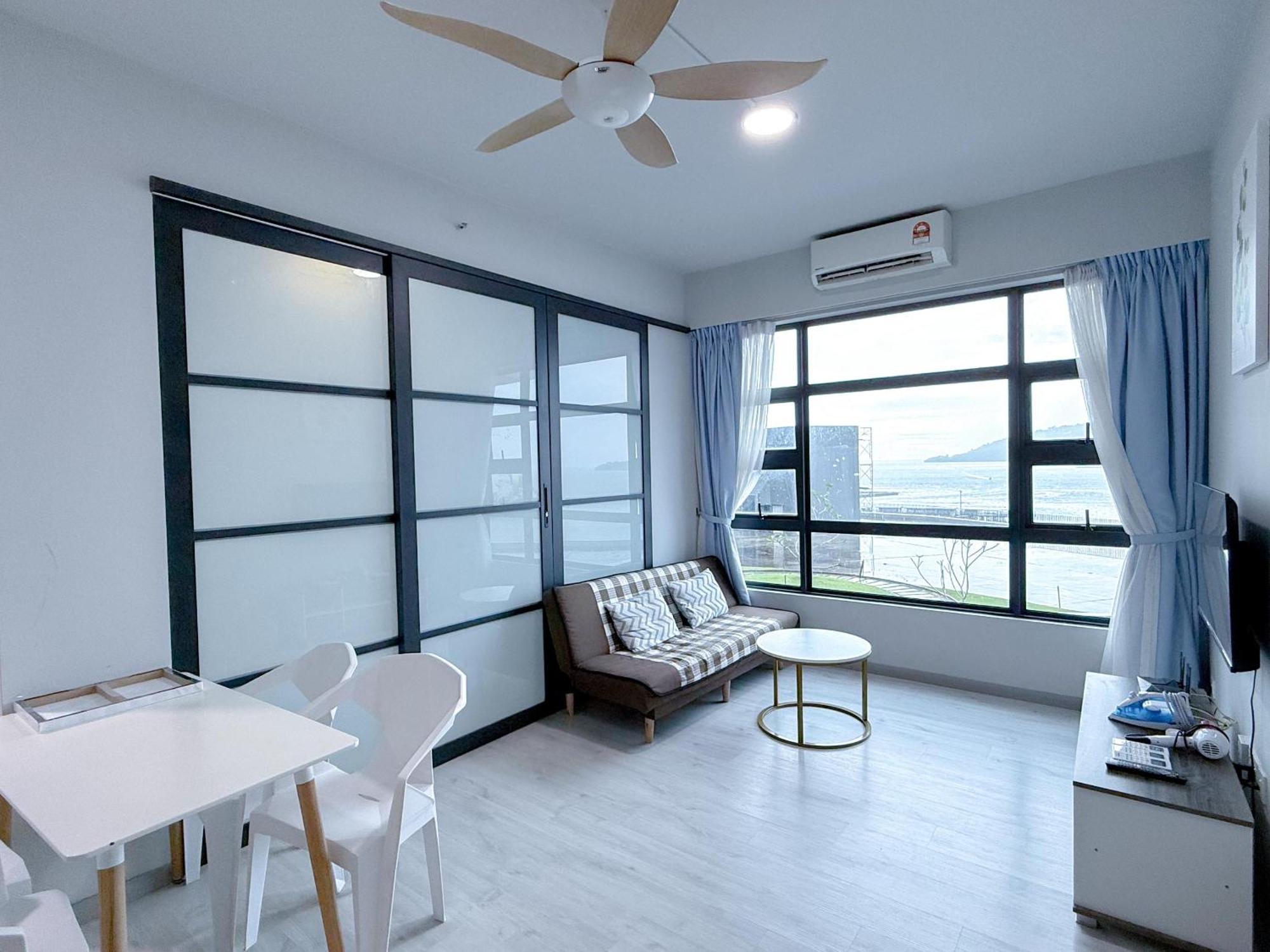 Vv Homestay Jesselton Quay Surla Sabah Mall Kk 亚庇贵赴行馆 Kota Kinabalu Exteriör bild
